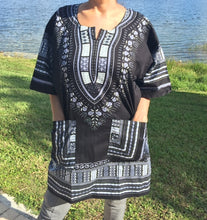 Load image into Gallery viewer, African Unisex Dashiki Plus Size! One Size! One Size Fits Most! Hippie Shirt! 60s 70s Look!
