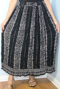 Broomstick Skirt ! Black and White Crinkle Rayon ! One Size, Fits Most ! Peasant Boho !!